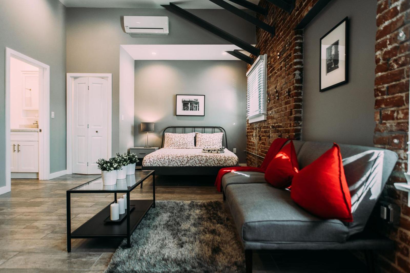 New Urban Loft in Hollywood Main image 2